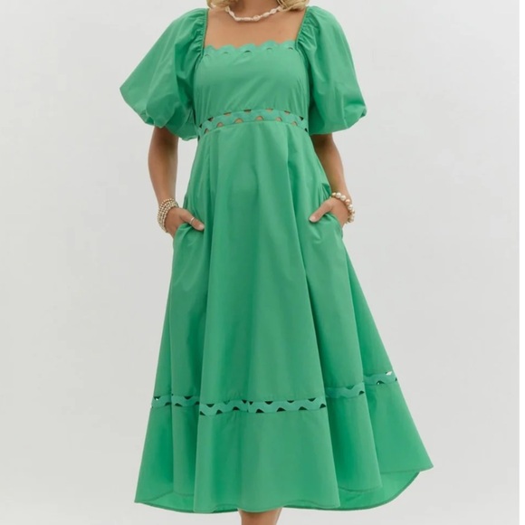 entro Dresses & Skirts - Stunning NWOT entro Green Puff-Sleeve Square Neck Dress